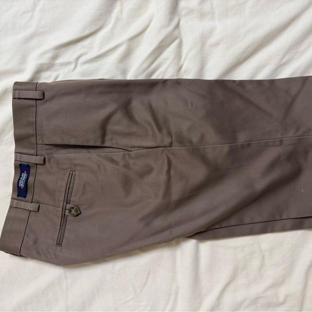 Roundtree & Yorke Men's Tan Chinos